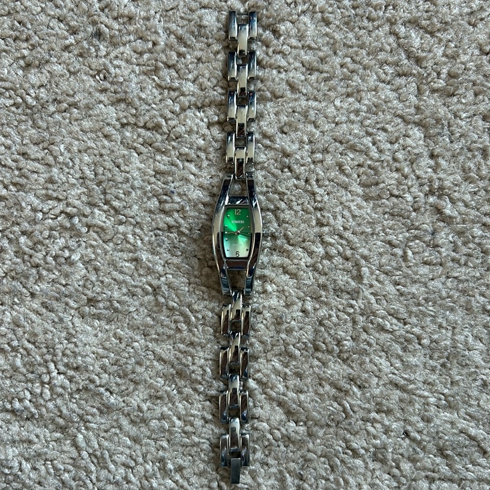 Rumors women’s vintage stainless steel silver/green‎ bracelet watch one size